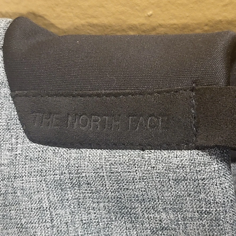 The North Face Men's Apex Etip Insulated Etip Gray Gloves Size Medium